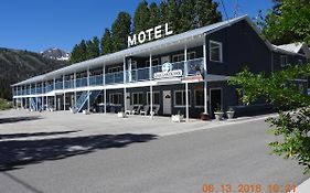 Gull Lake Lodge